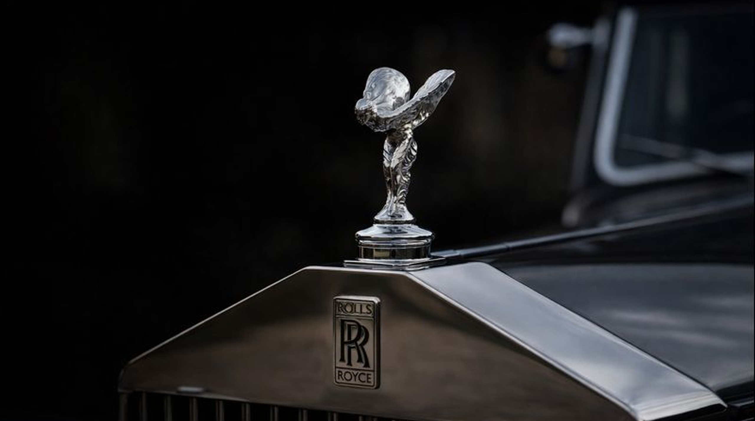 rolls hero 2560x1429